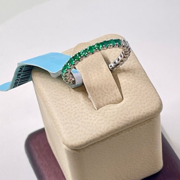 Diamond & Emerald Eternity band in 18k white gold - Picture 1 of 8
